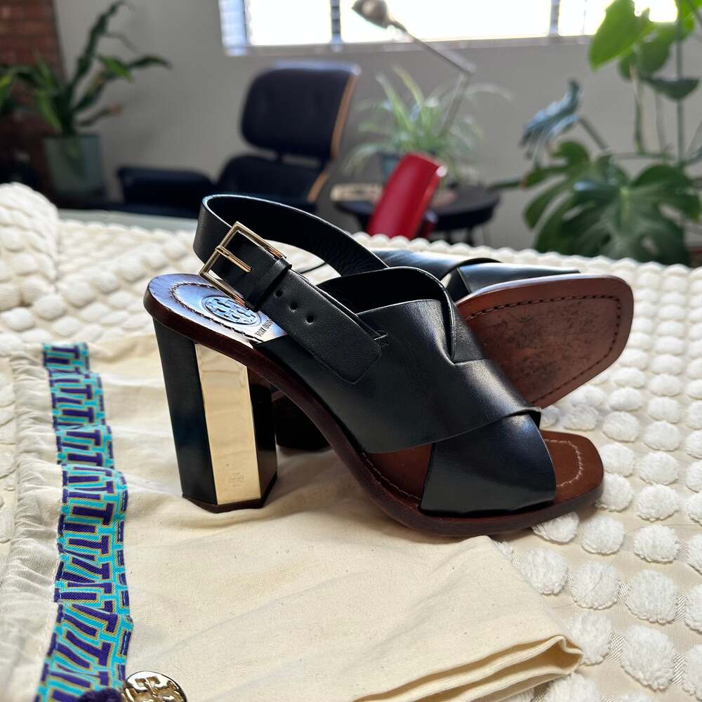 Tory Burch Bleeker Wide Cross Strap Black Leather Sandals - Size 5.5 - Picture 2 of 5